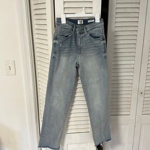 Kensie jeans. Straight leg. Slim fit.